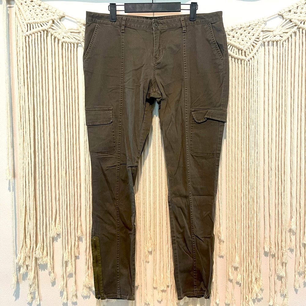 Vans Olive Skinny Pants